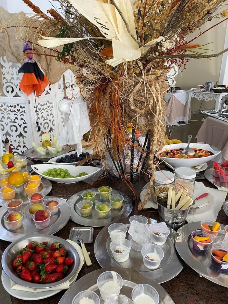 Hotel Vitoria Garden 2*